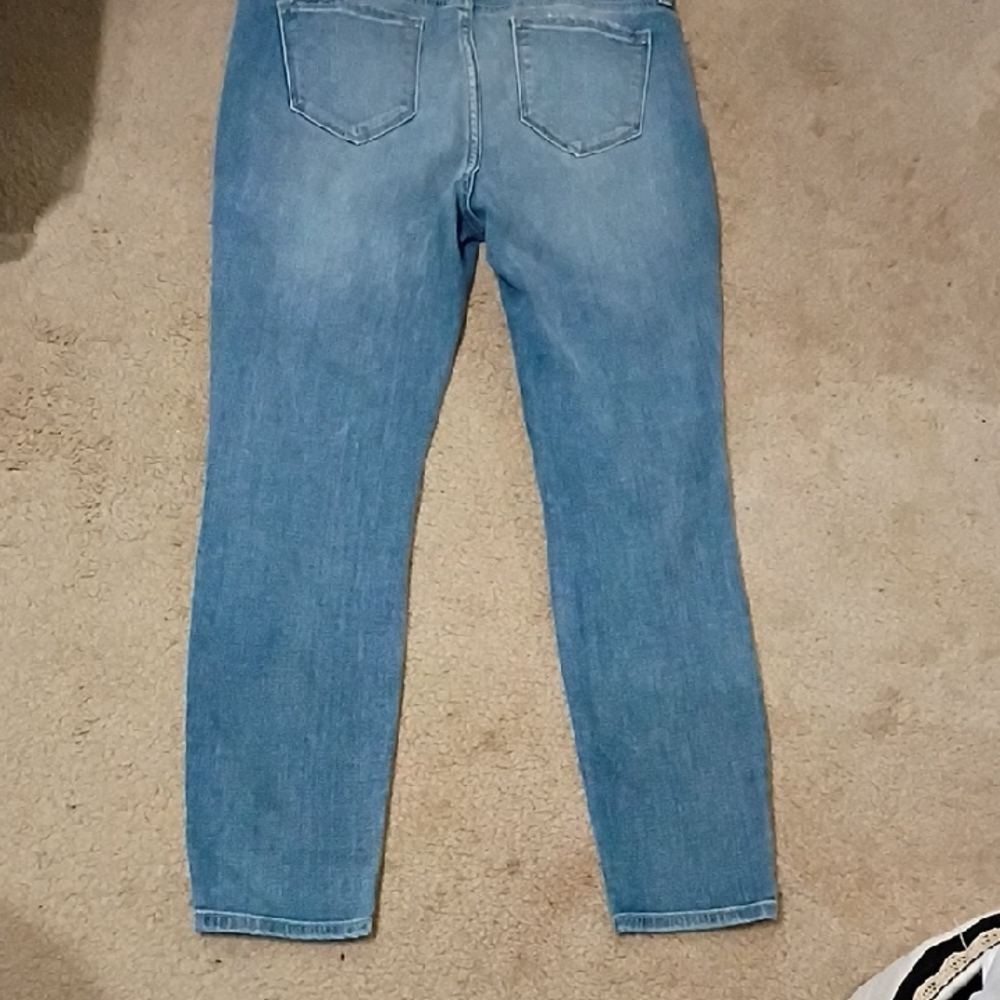 Pinkblush Light Blue Distressed Skinny Jeans Maternity Size 30 - Picture 4 of 10